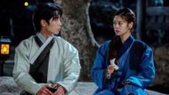 Jang UK and Mu Deok-i (Image via Netflix)